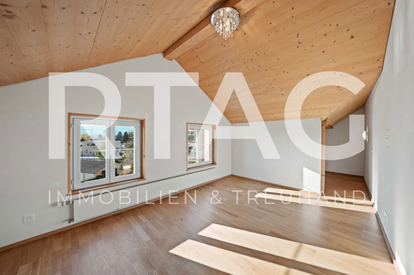 Casa bifamiliare - Foto 1 di 10