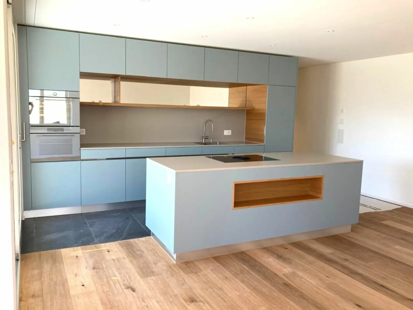 Appartement de jardin unique de 4,5 pièces - Photo 2 sur 12