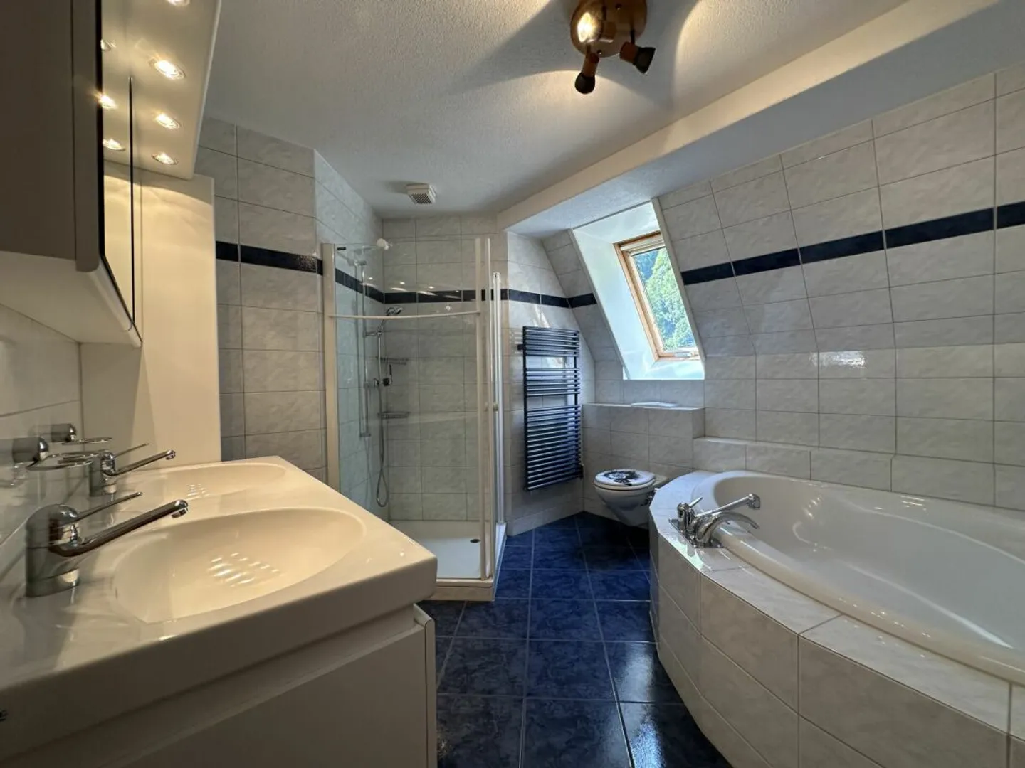 6 Zimmer Dachwohnung direkt beim Bahnhof Linthal - Photo 12 sur 13