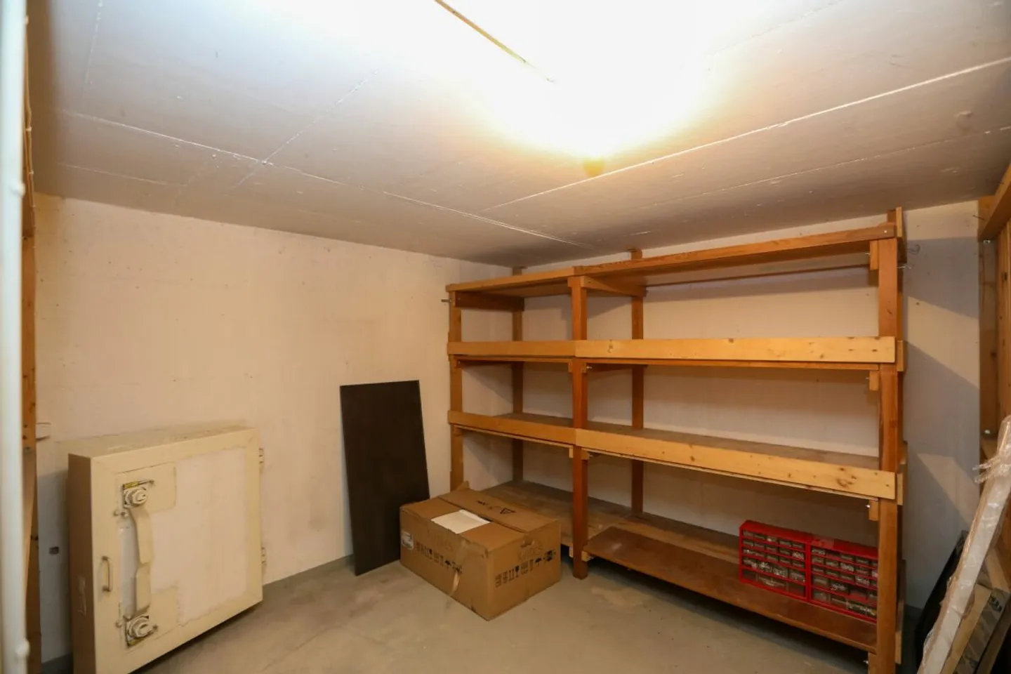 Freshly renovated 4.5-room apartment in a quiet location - Photo 11 of 11