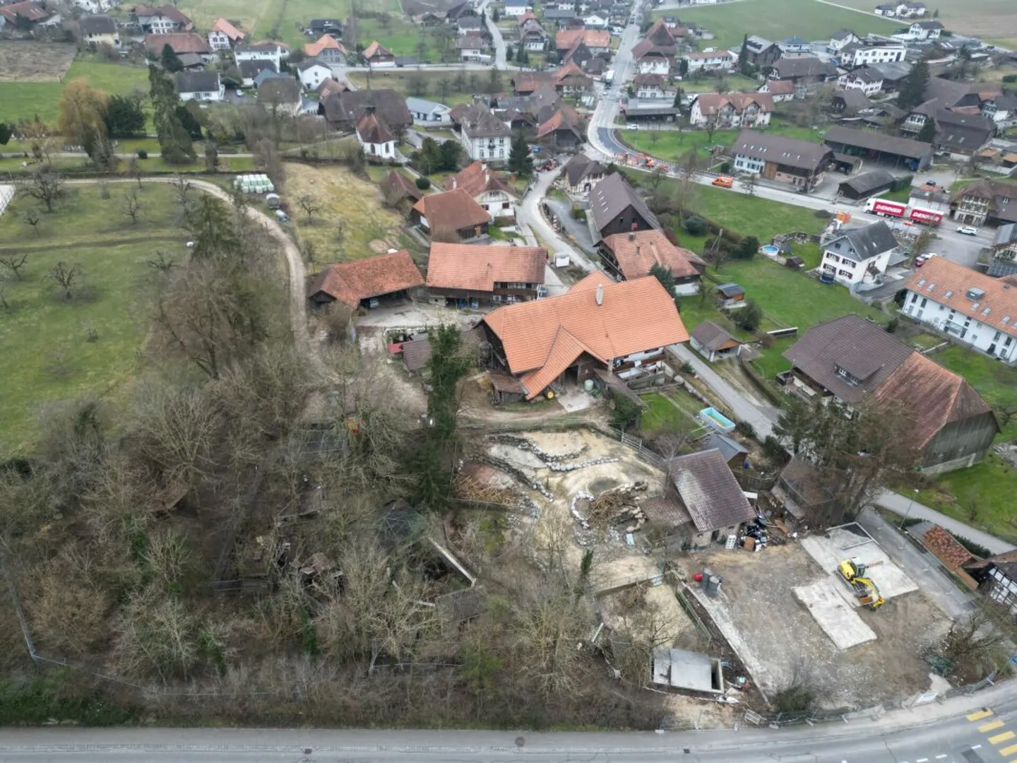 Grosses Grundstück in Kallnach - Foto 2 von 4