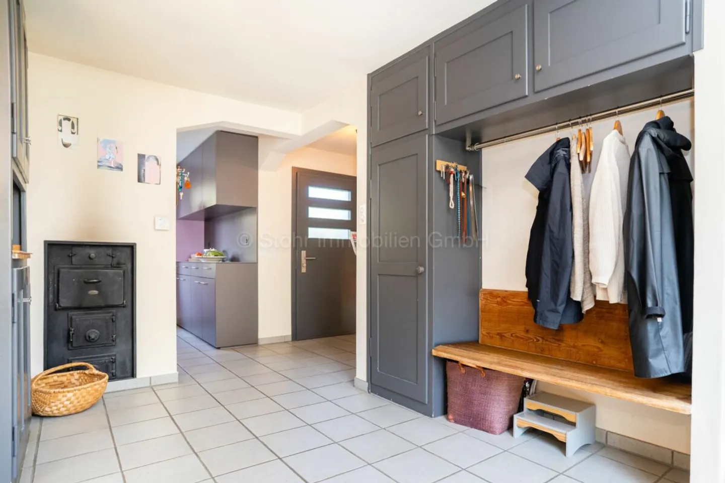 Charmante maison jumelée de 5,5 pièces avec un merveilleux environnement - Photo 5 sur 13