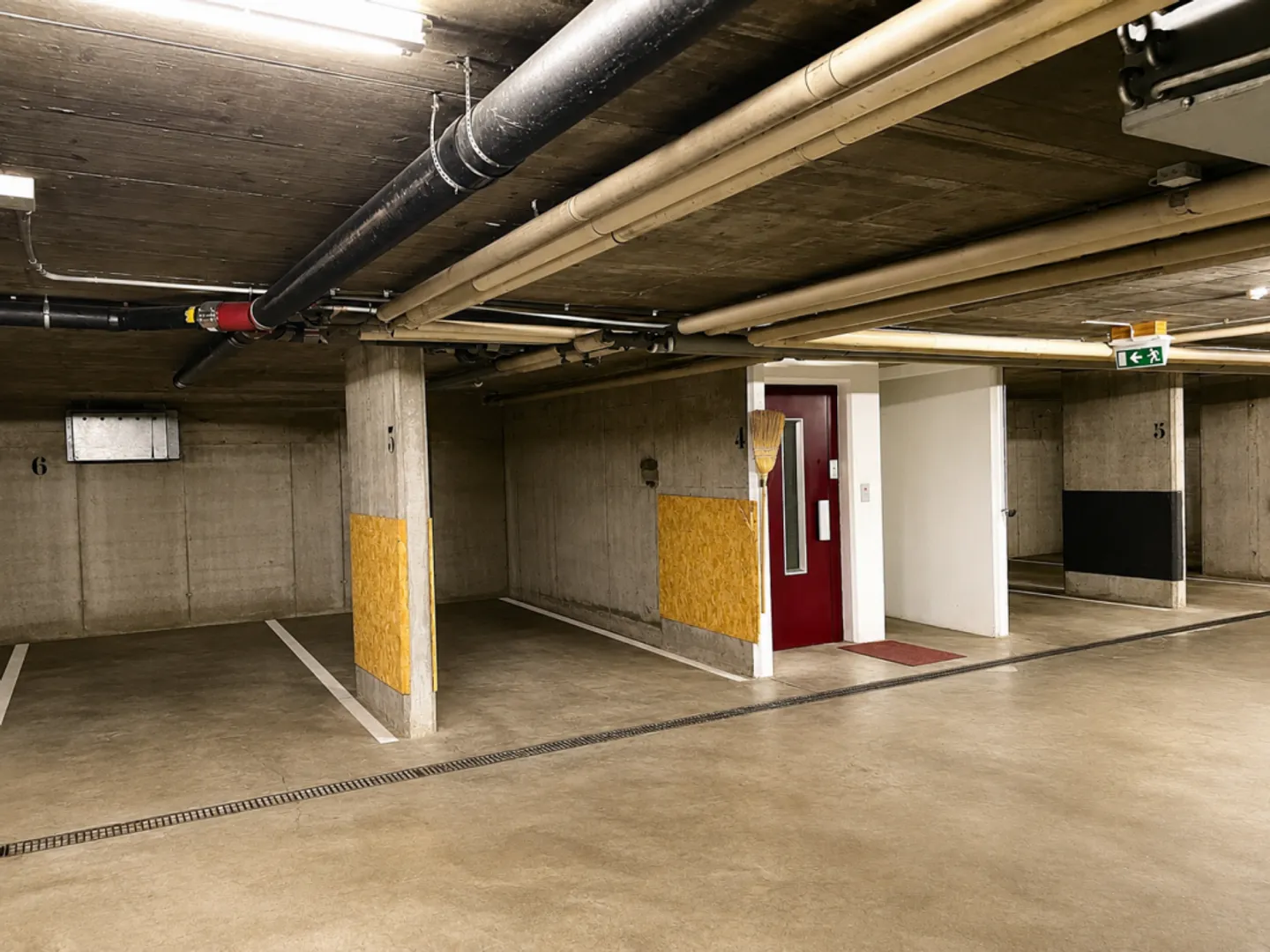 Charmante 3,5-Zimmer-Wohnung nur wenige Schritte vom See und vom Pool entfernt - Foto 9 von 13
