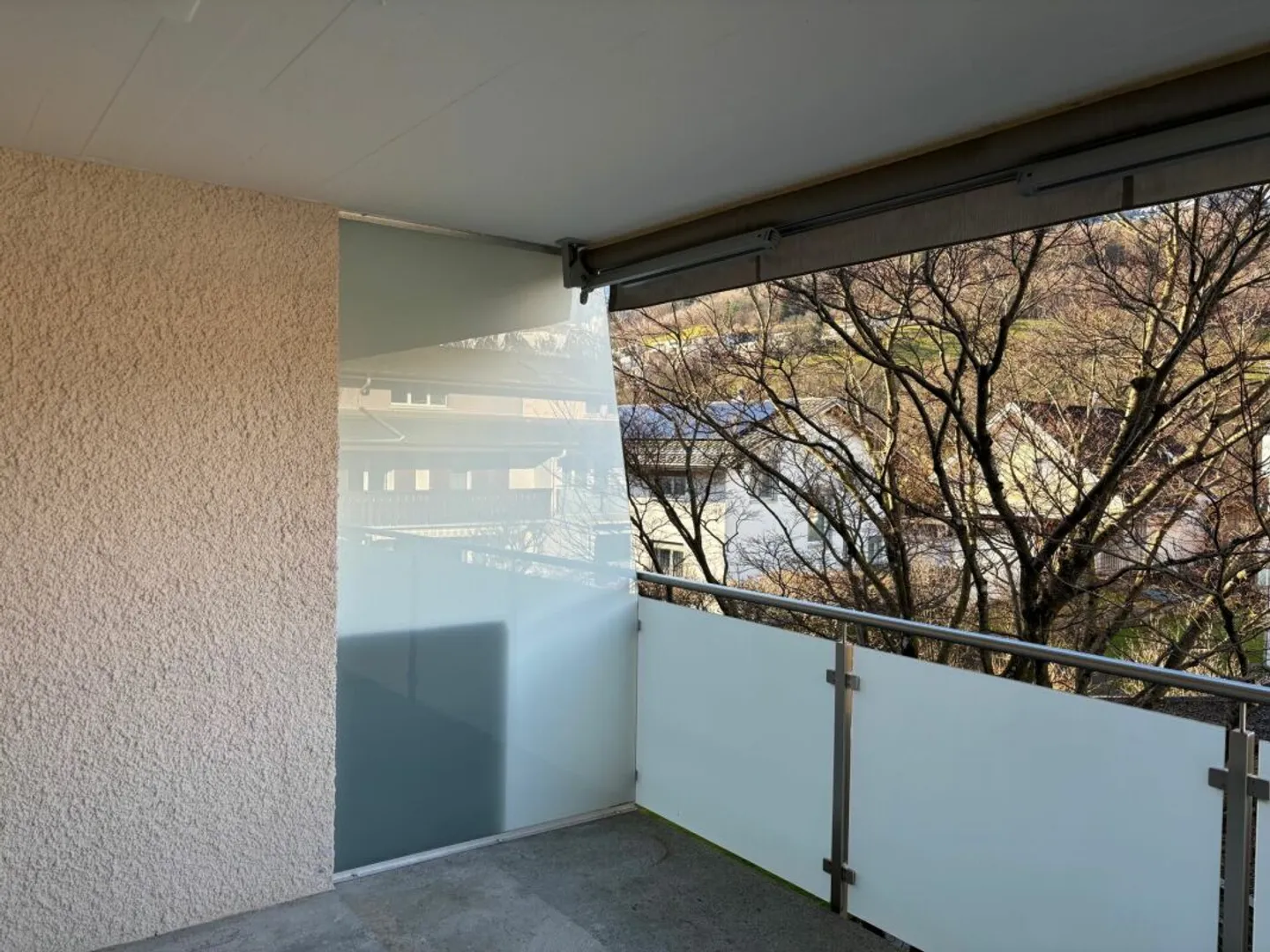 Charmante Wohnung in Räfis - Foto 7 von 8