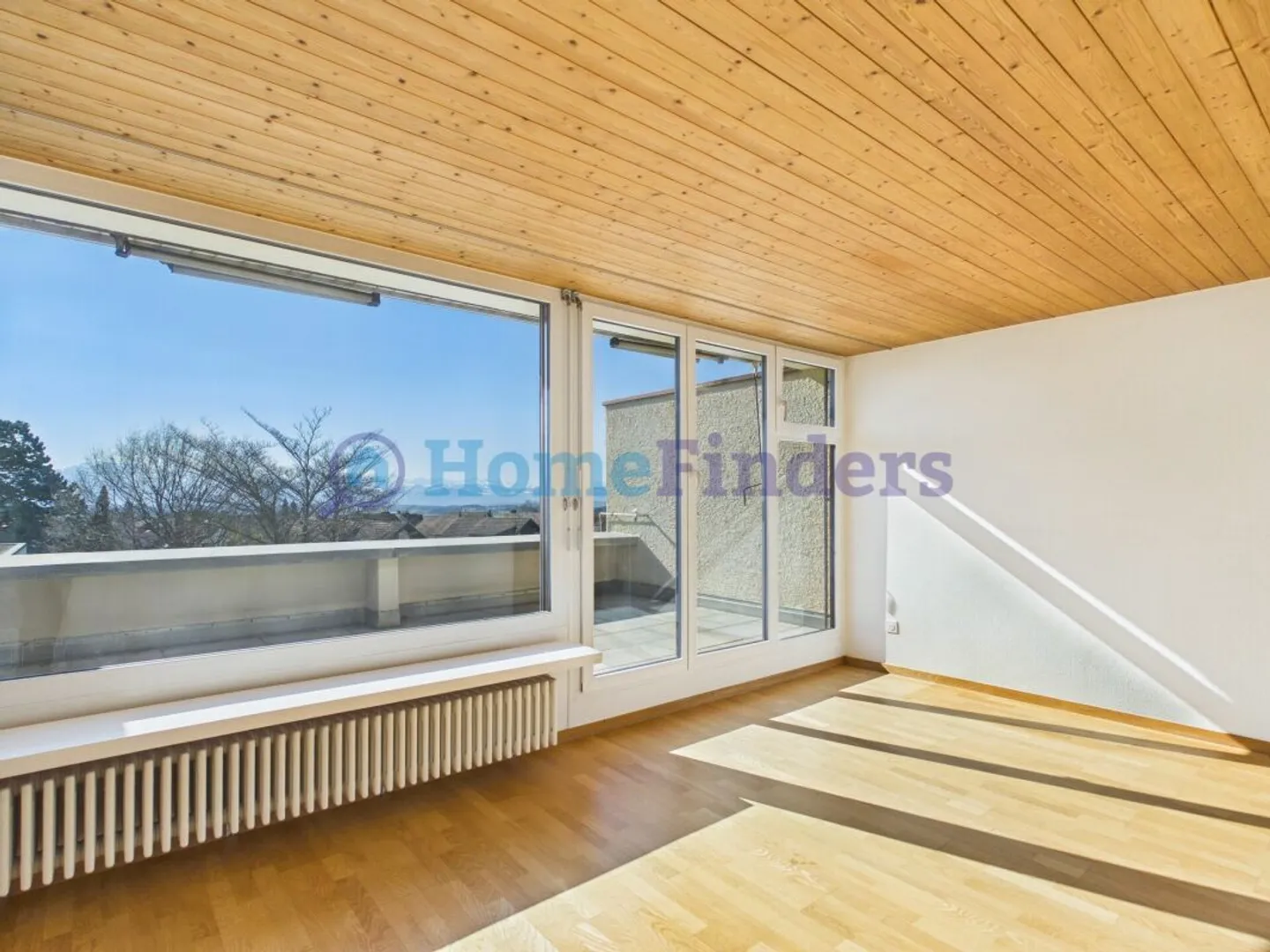 Charming House with Garden & Mountain View - Photo 11 of 12