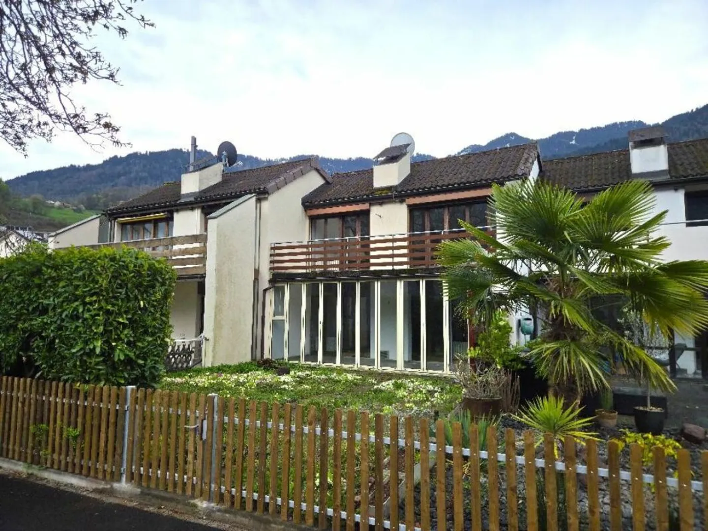 Exklusives Familienhaus am See - Foto 1 von 7