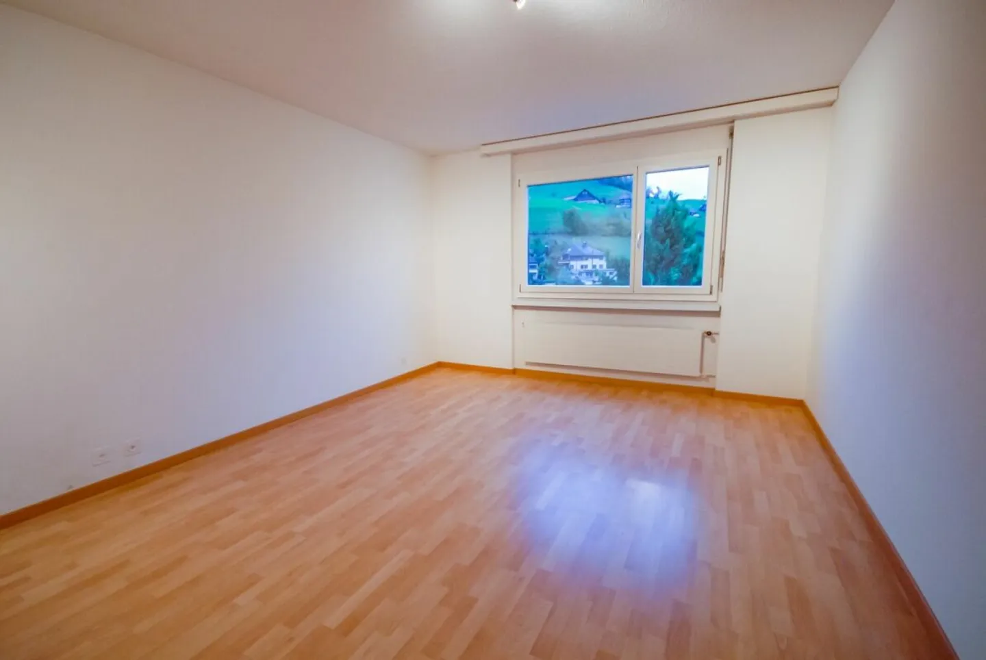 Grosszügige 4.5-Zimmer-Wohnung mit Balkon - Foto 8 von 12
