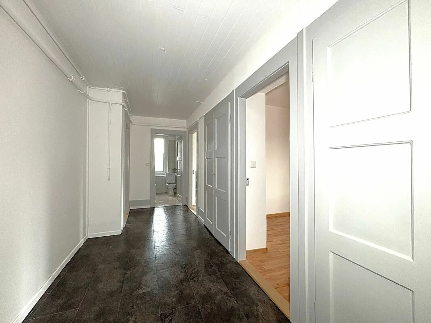 Charmant appartement 3 pièces avec balcon - Photo 7 sur 7