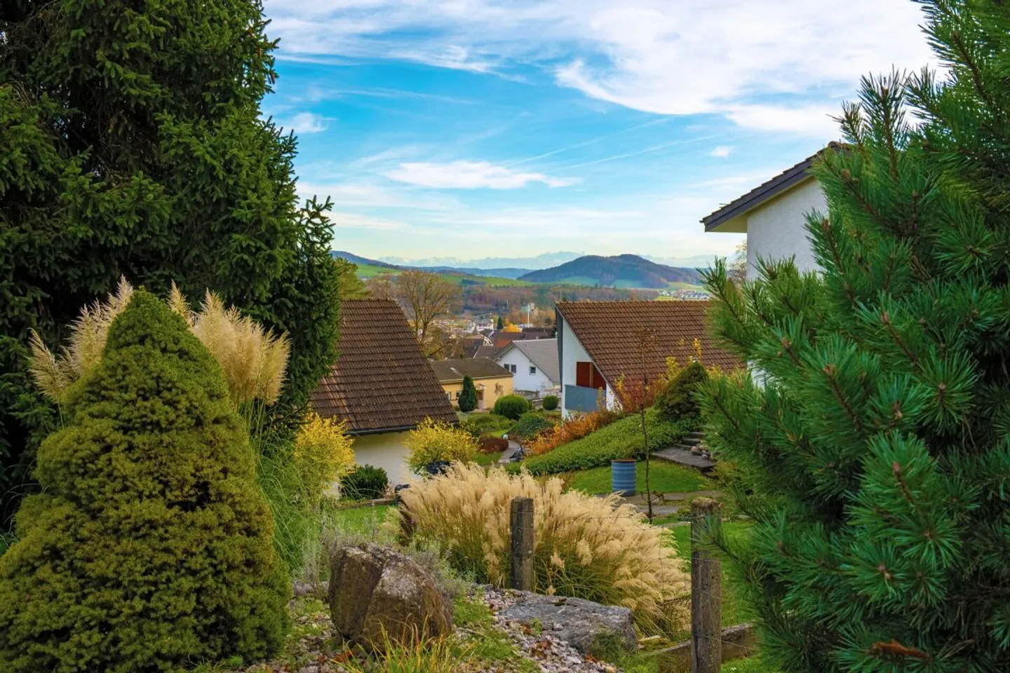 Panoramasicht trifft auf Wohnstil - zweiteilige Wohnresidenz - Photo 2 sur 12