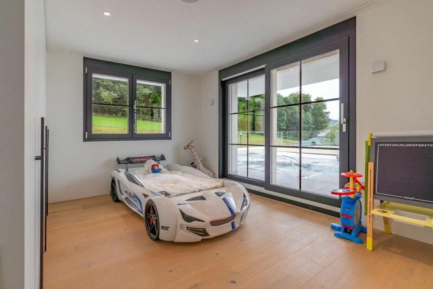 Luxushaus mit Designerküche - Foto 4 von 13