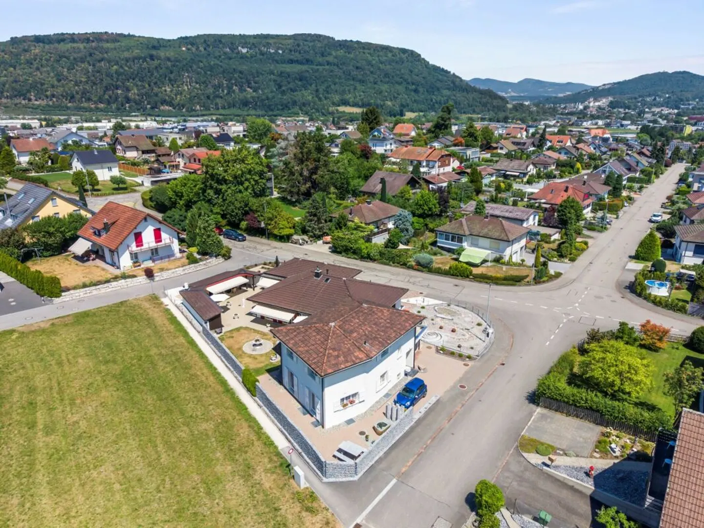 Modernes 6-Zimmer-Einfamilienhaus nach Feng-Shui-Prinzipien in Rothrist - Foto 3 di 13