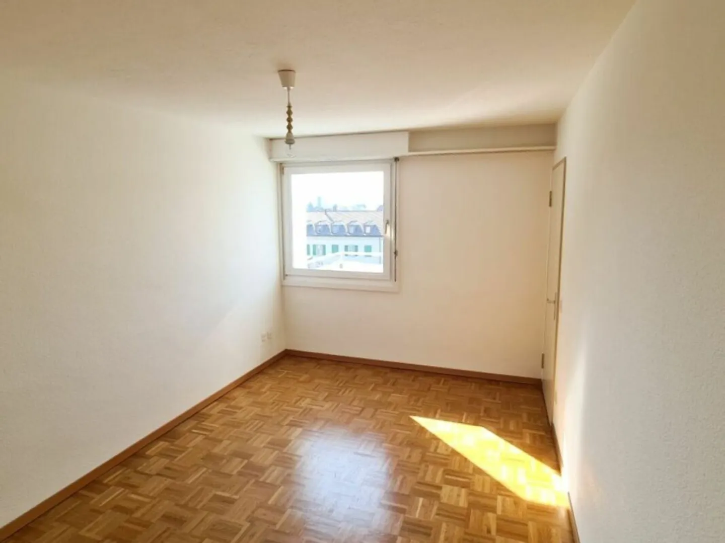 Situato in posizione centrale, ideale per single e pendolari - Foto 3 di 8