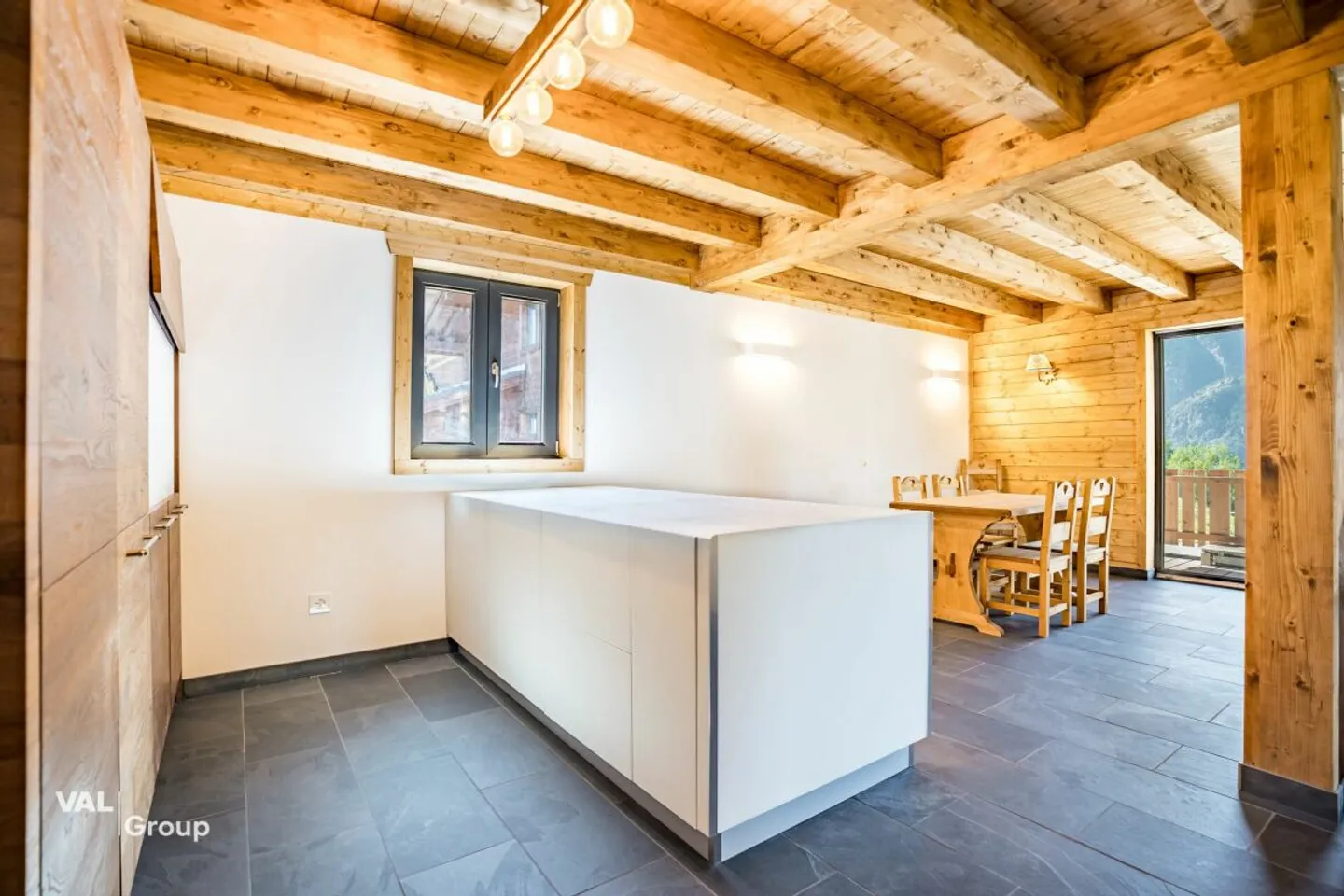 L'Ultimo Chalet: Nuova Costruzione con Residenza Secondaria a Grächen - Foto 5 di 13