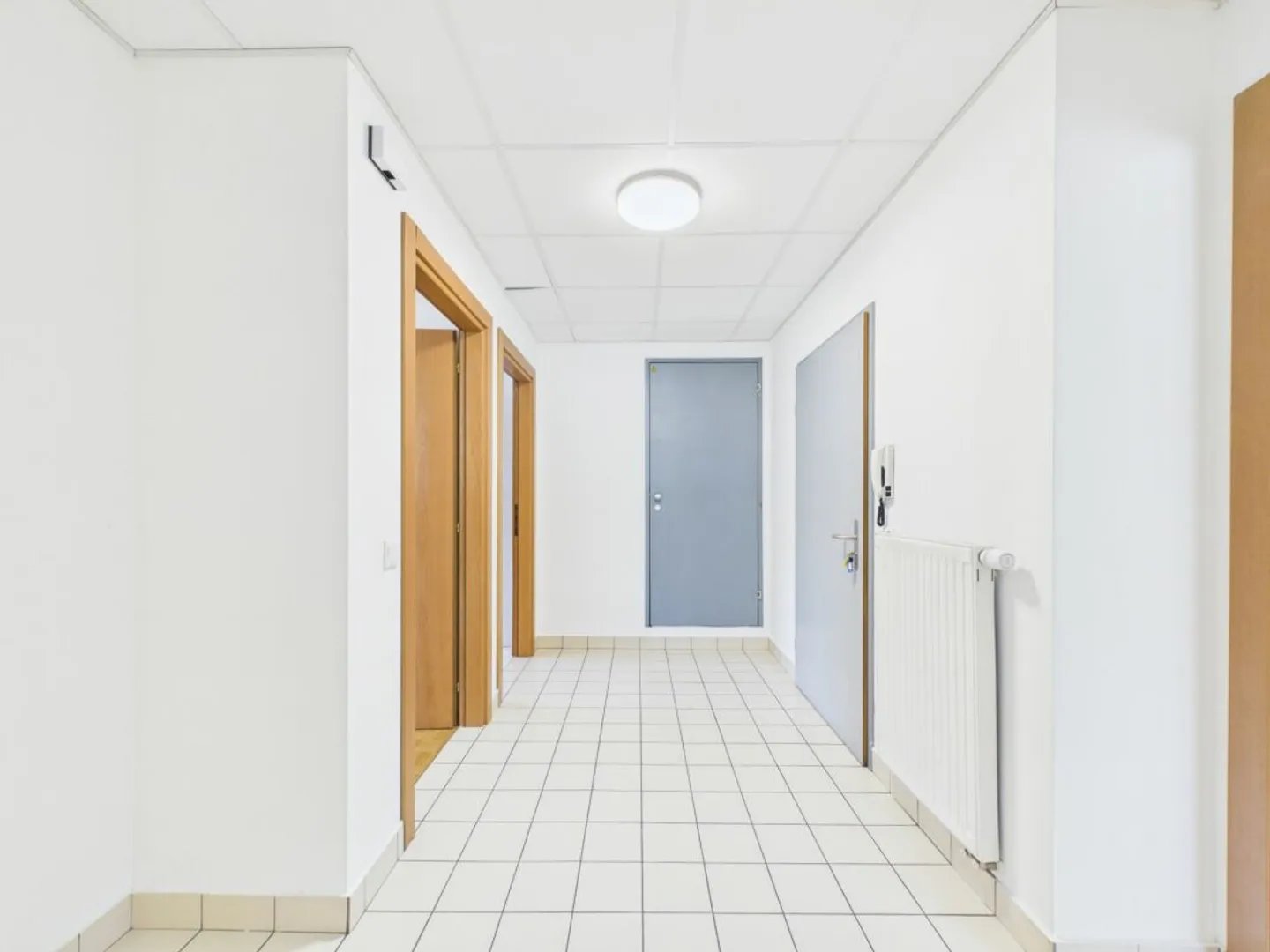 Modern and ready-to-use office with kitchen and private bathrooms - last units available! - Photo 7 of 10