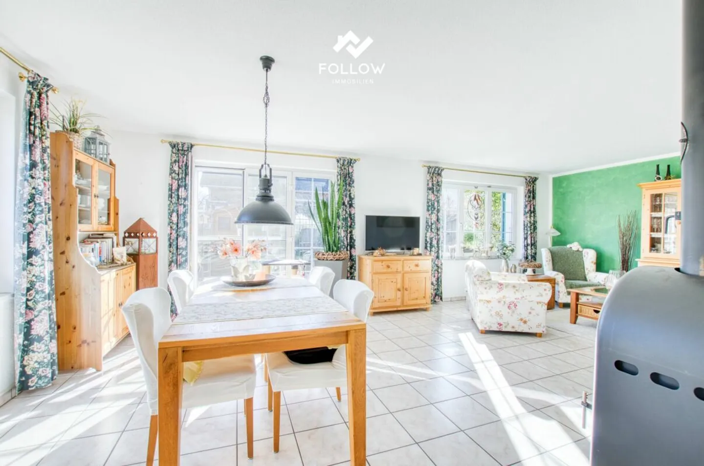 Maison d'angle avec jardin paradisiaque privé - Photo 3 sur 13