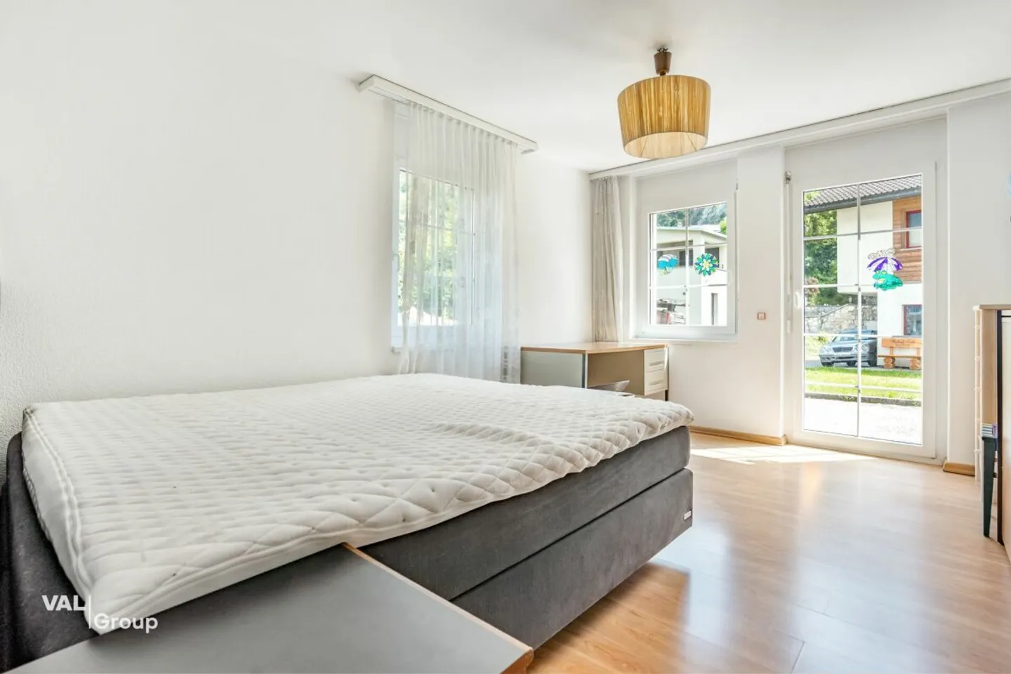Gepflegtes Familienhaus mit Bergsicht und Wintergarten - Foto 8 di 13