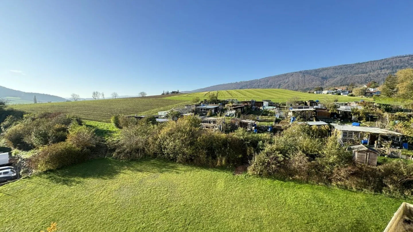 Bel appartement 3.5 pièces rénové avec vue à Delémont - Foto 12 di 13