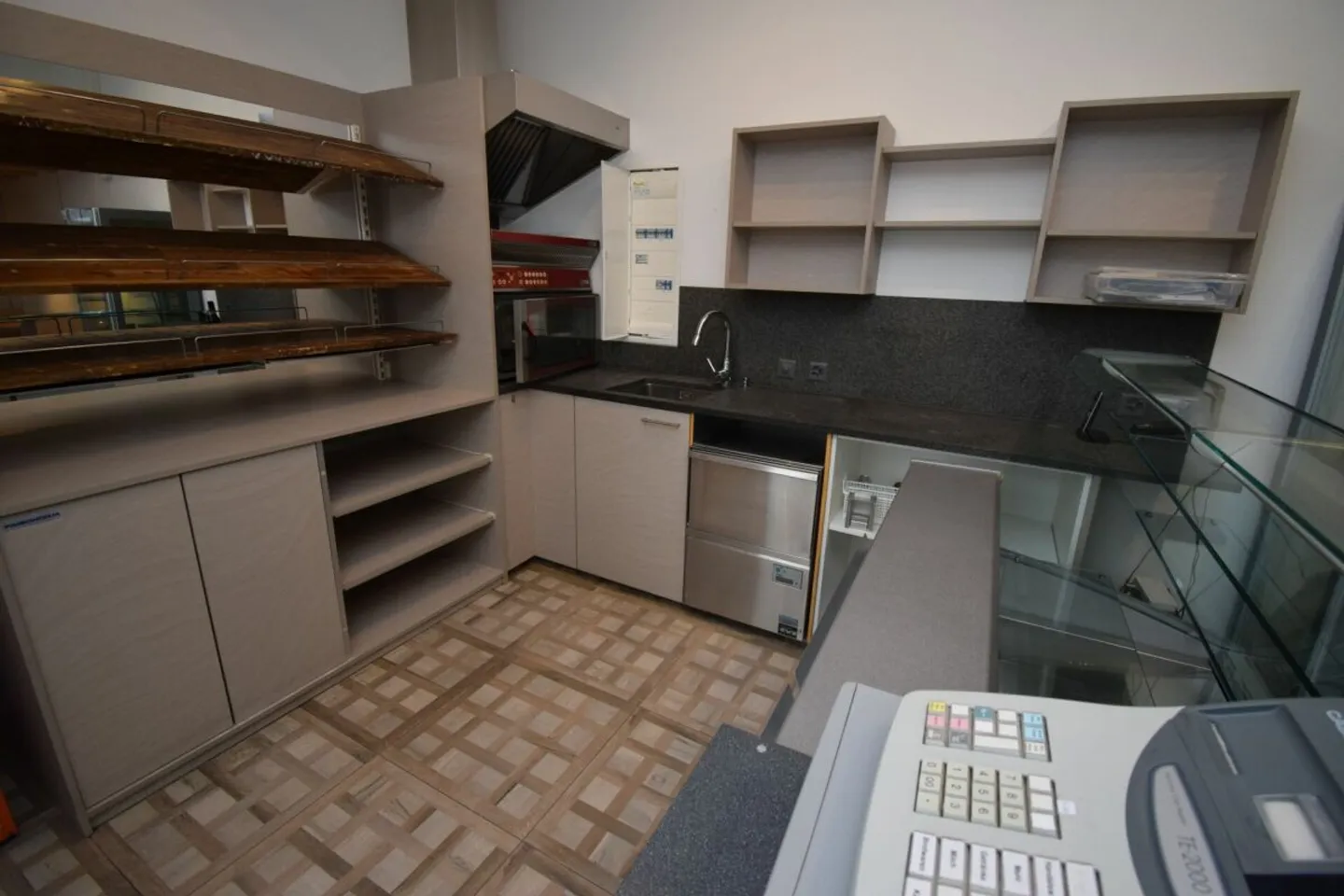 Bureau ou Pratique Toiletteur pour Chiens en Périphérie de Frauenfeld - Photo 3 sur 4