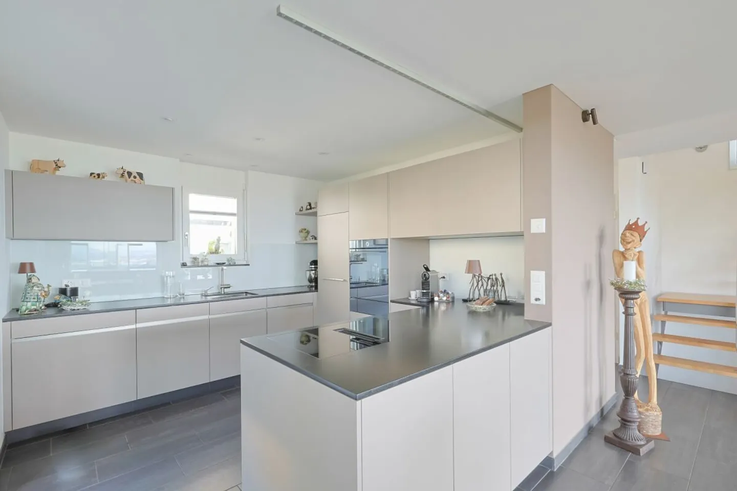 Casa unifamiliare di 5,5 stanze con vista meravigliosa - Foto 5 di 13