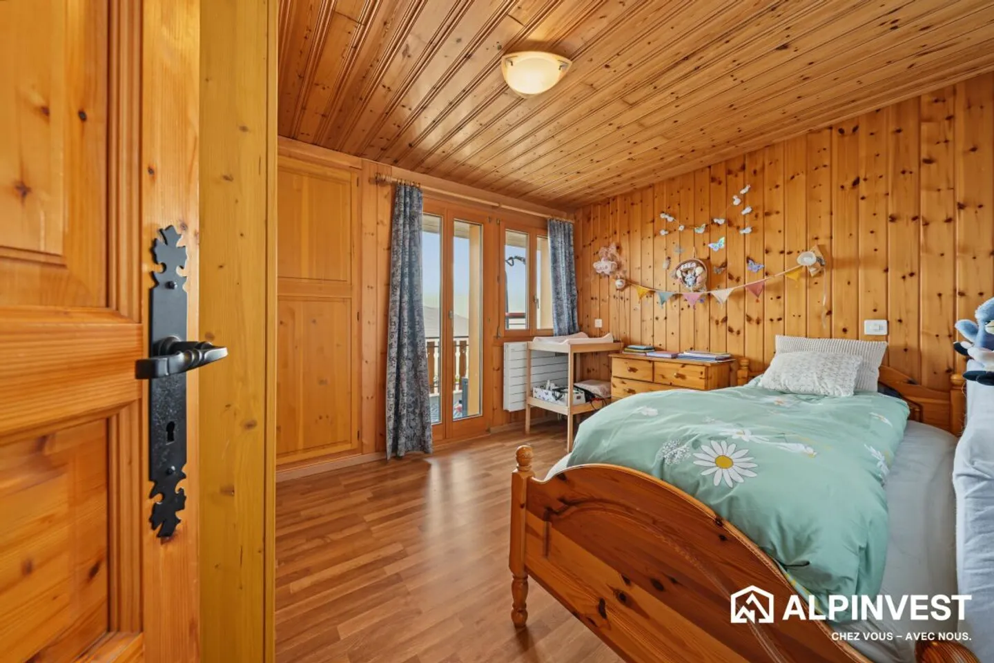 Chalet La Cîme à louer à l'année! - Photo 8 of 13