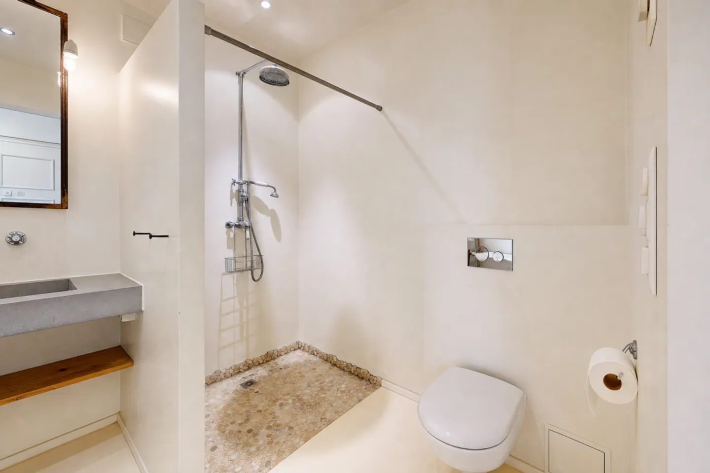 Charming city apartment in Gundeli - Photo 8 of 13