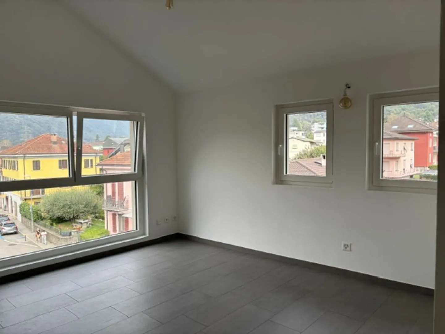 STUDIO APARTMENT 3.5 ROOMS ARBEDO - Photo 3 of 8