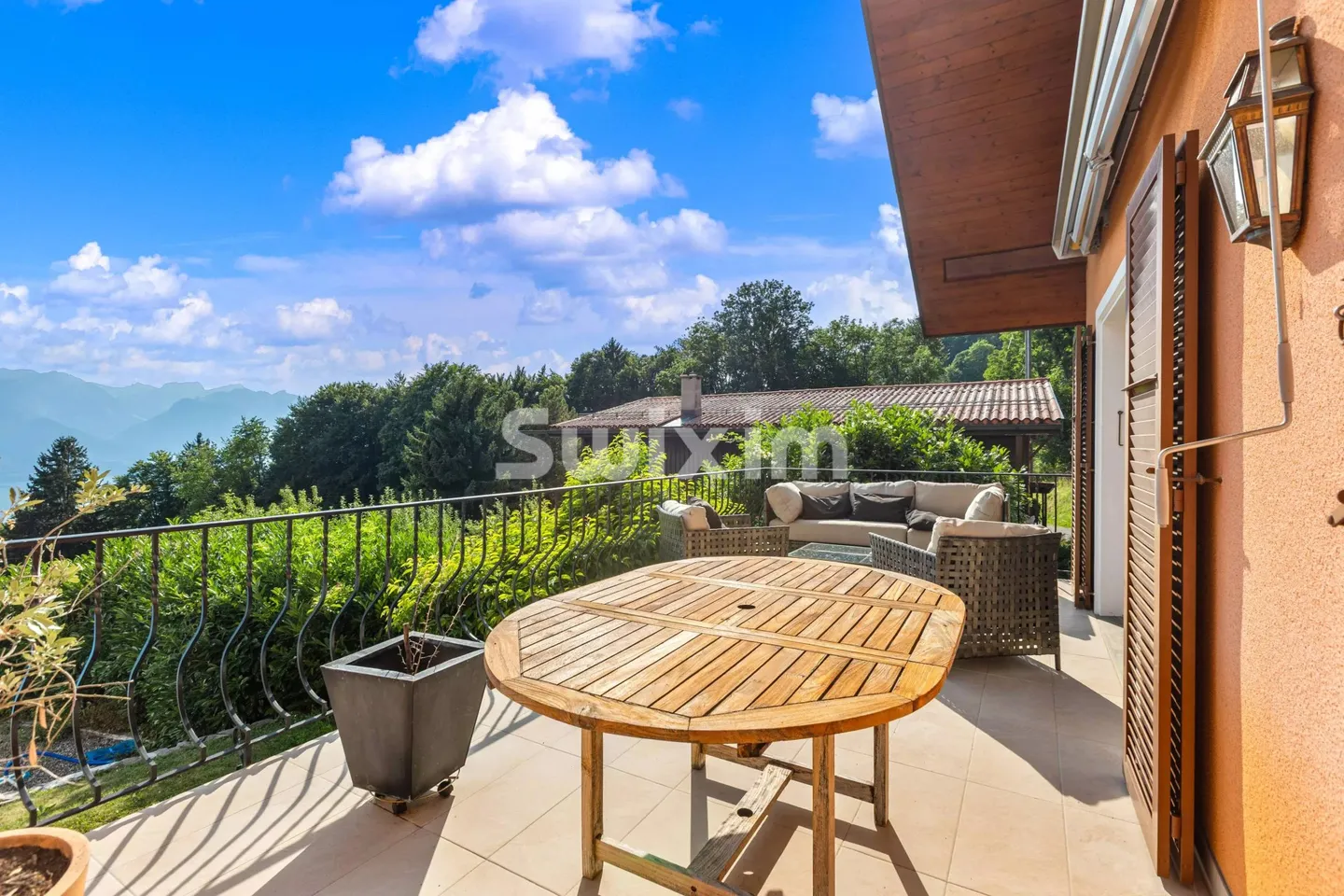 Villa familiale avec jardin spacieux - Photo 1 sur 8