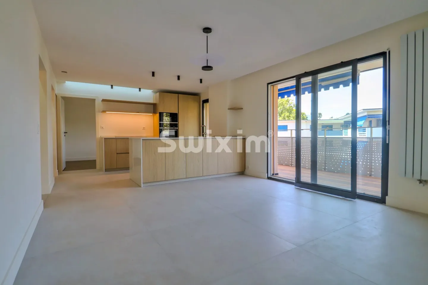 Appartement de Luxe avec Vue sur le Lac - Photo 3 sur 8