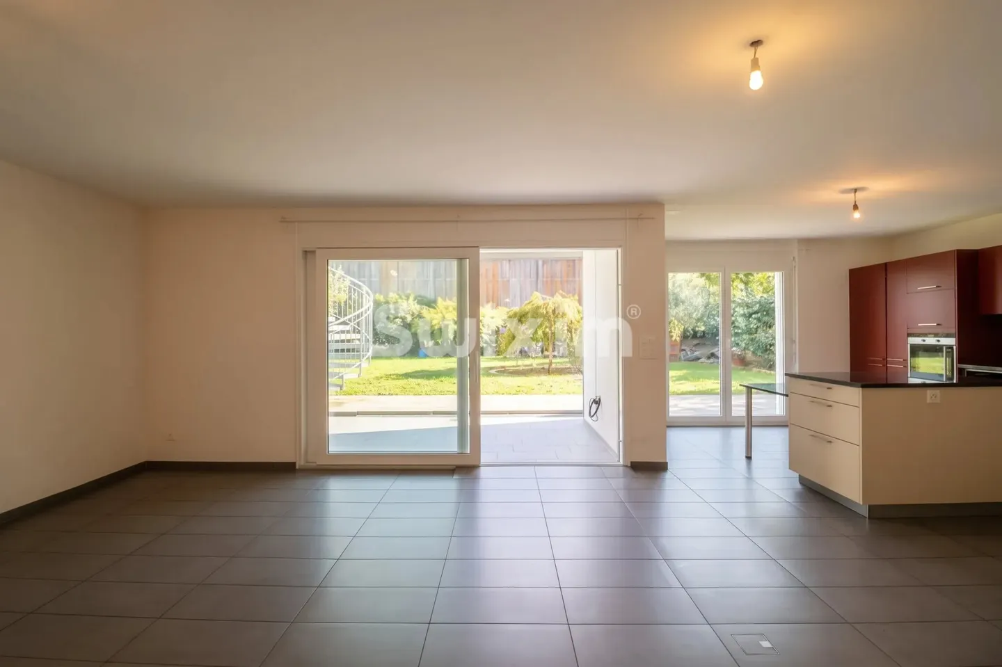 2-bedroom PMR apartment with veranda, 24 m² terrace and garden, Ménières - Photo 3 of 10
