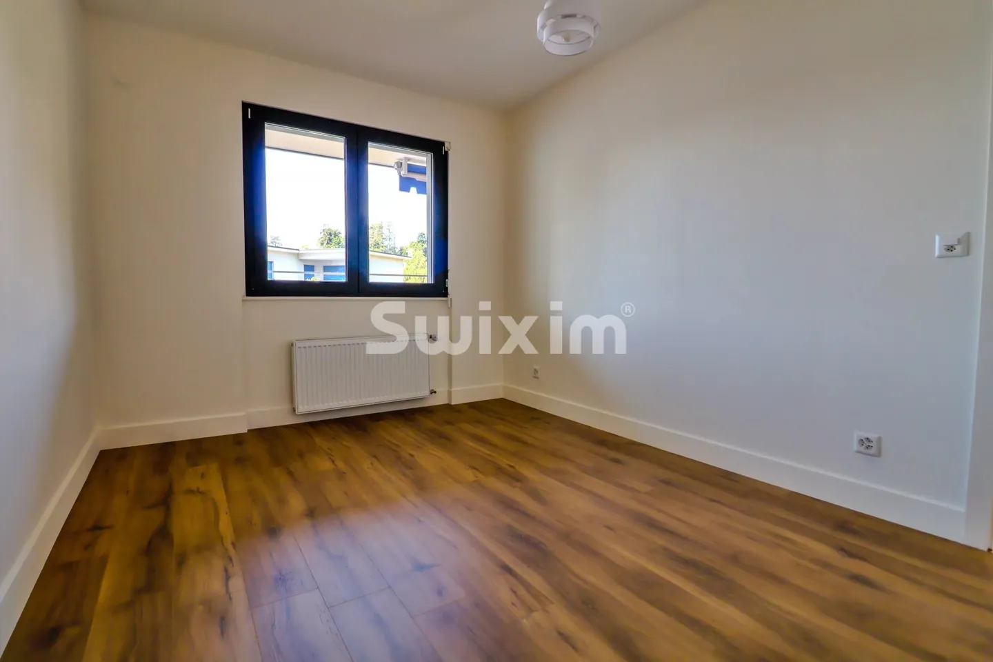 Appartement de Luxe avec Vue sur le Lac - Photo 7 sur 8