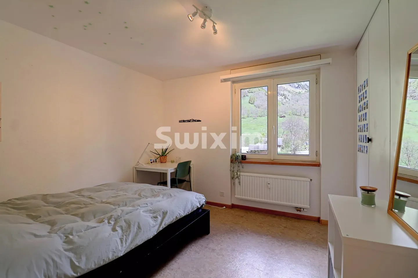 Appartement Charmant avec Vue Gemmi - Photo 4 sur 8