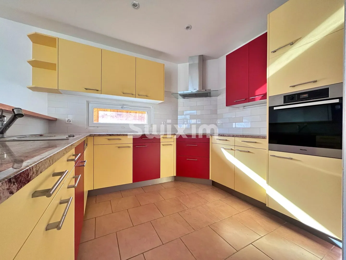 Eccezionale villa indipendente di 6,5 stanze a meno di 3 minuti dal centro città! - Foto 3 di 8