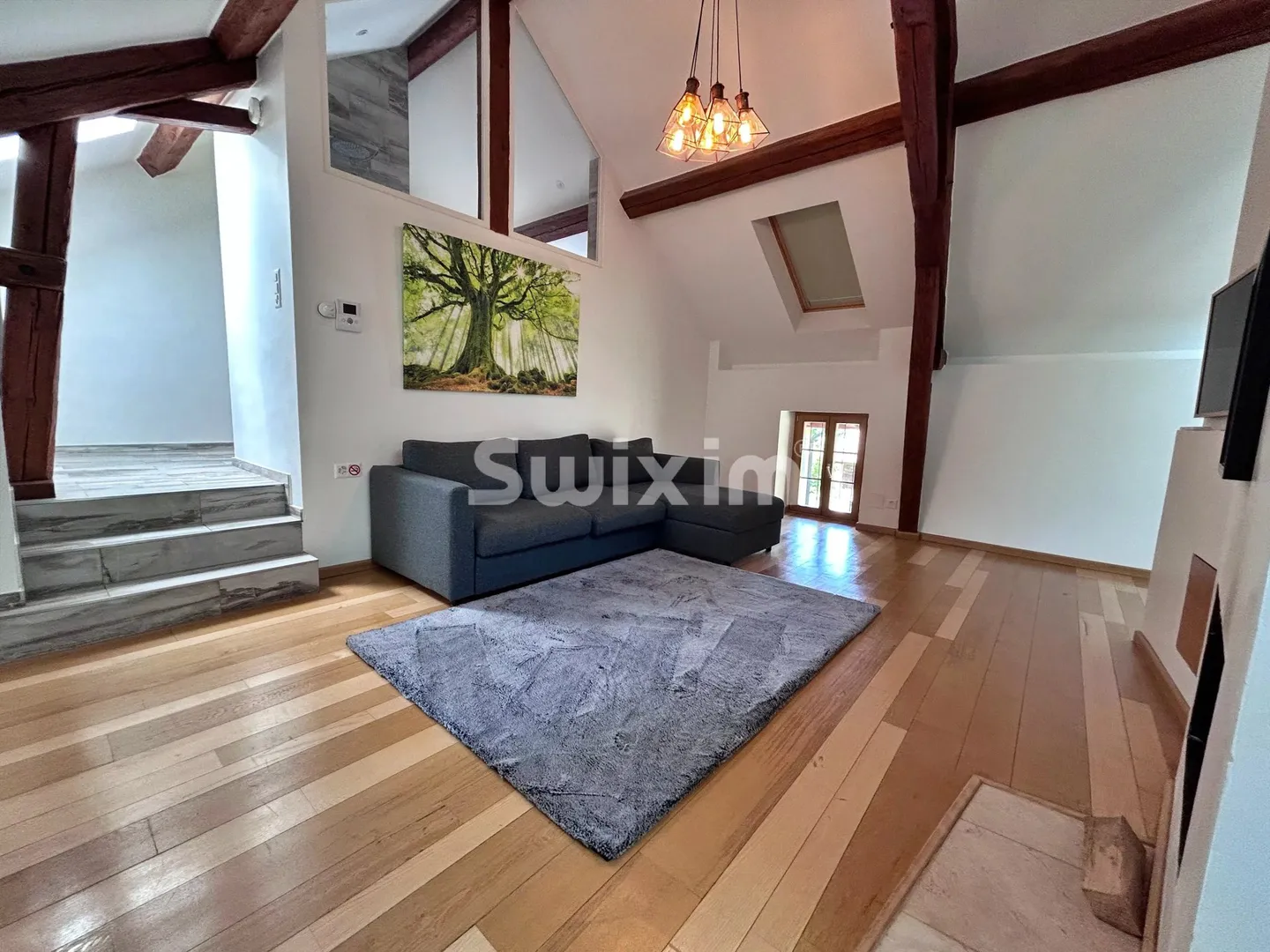 Exclusive! Experience the charm of the lake, Superb triplex in a historic building! - Photo 6 of 8