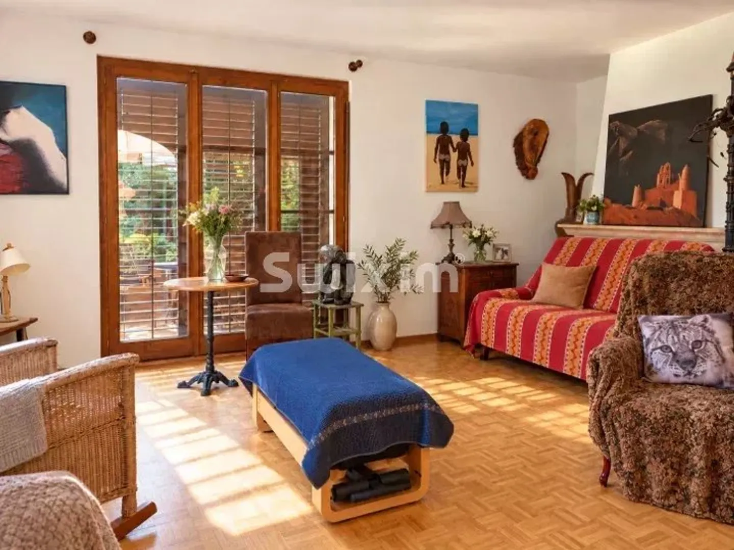 Detached Villa with Private Garden - Photo 4 of 8