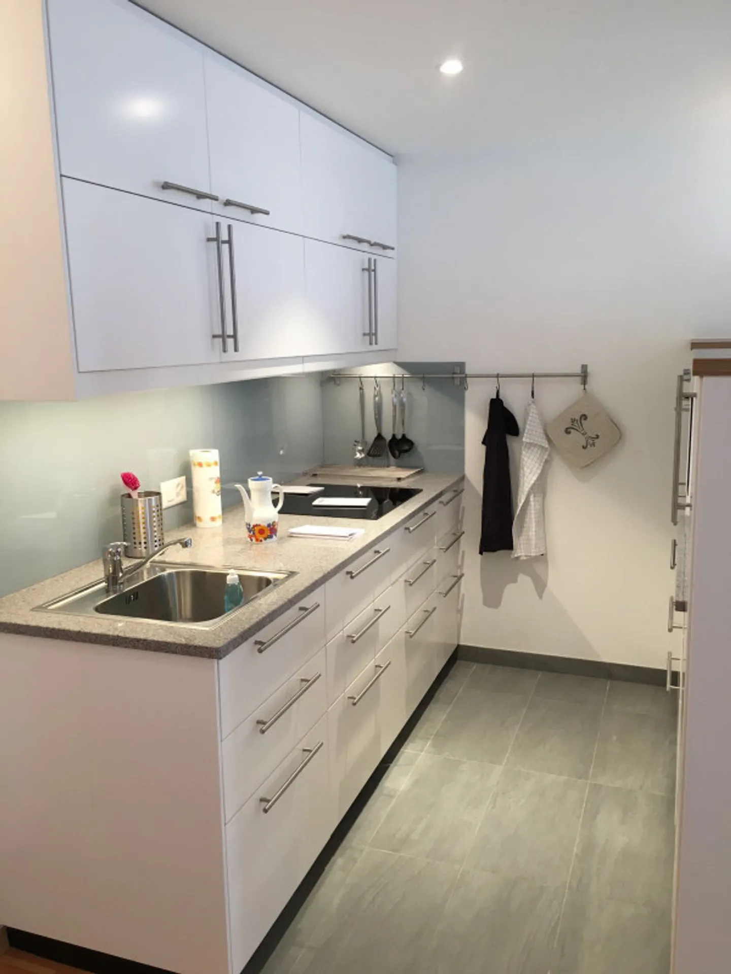 Appartement Moderne Près de l'ONU - Photo 4 sur 9