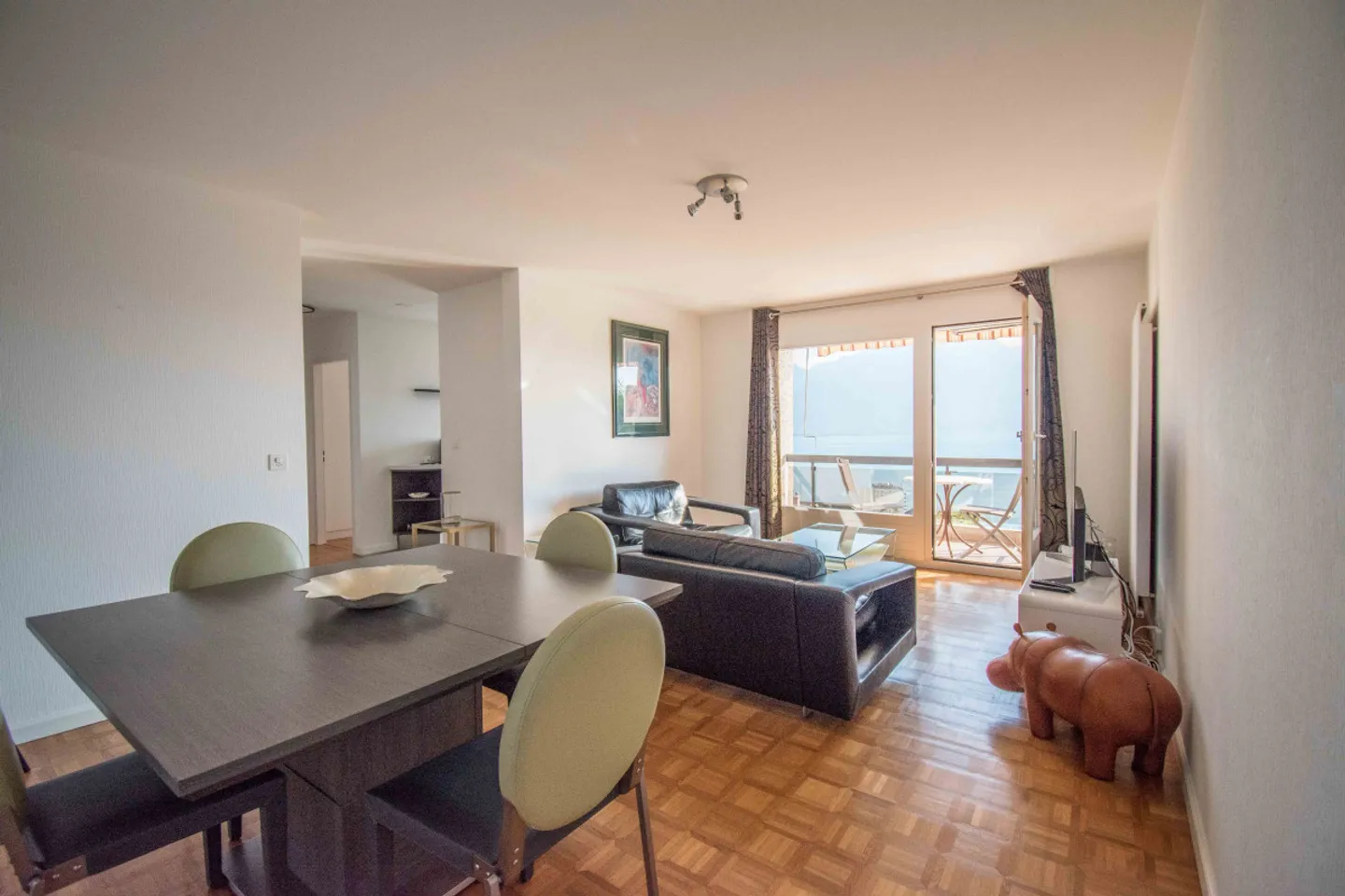 SUPERB 2.5p furnished WITH LAKE VIEW - Photo 2 of 7