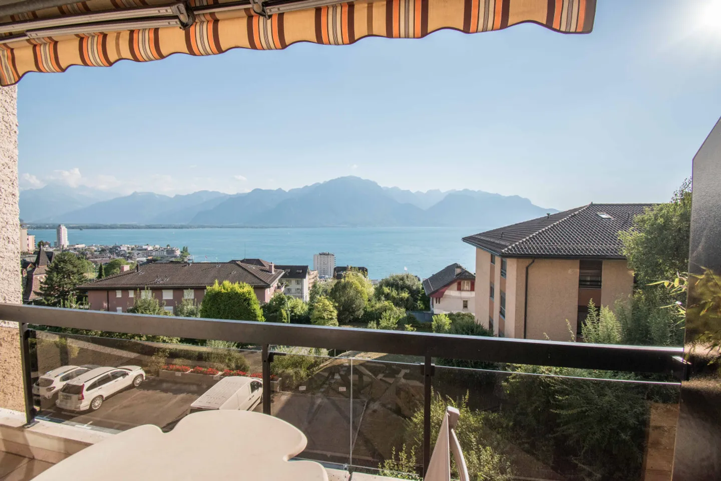 SUPERB 2.5p furnished WITH LAKE VIEW - Photo 7 of 7