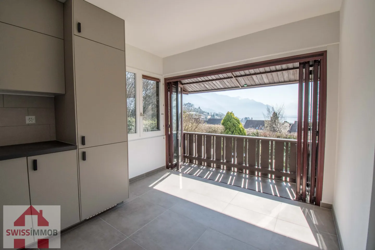 Belle Villa avec Vue sur le Lac - Photo 3 sur 12