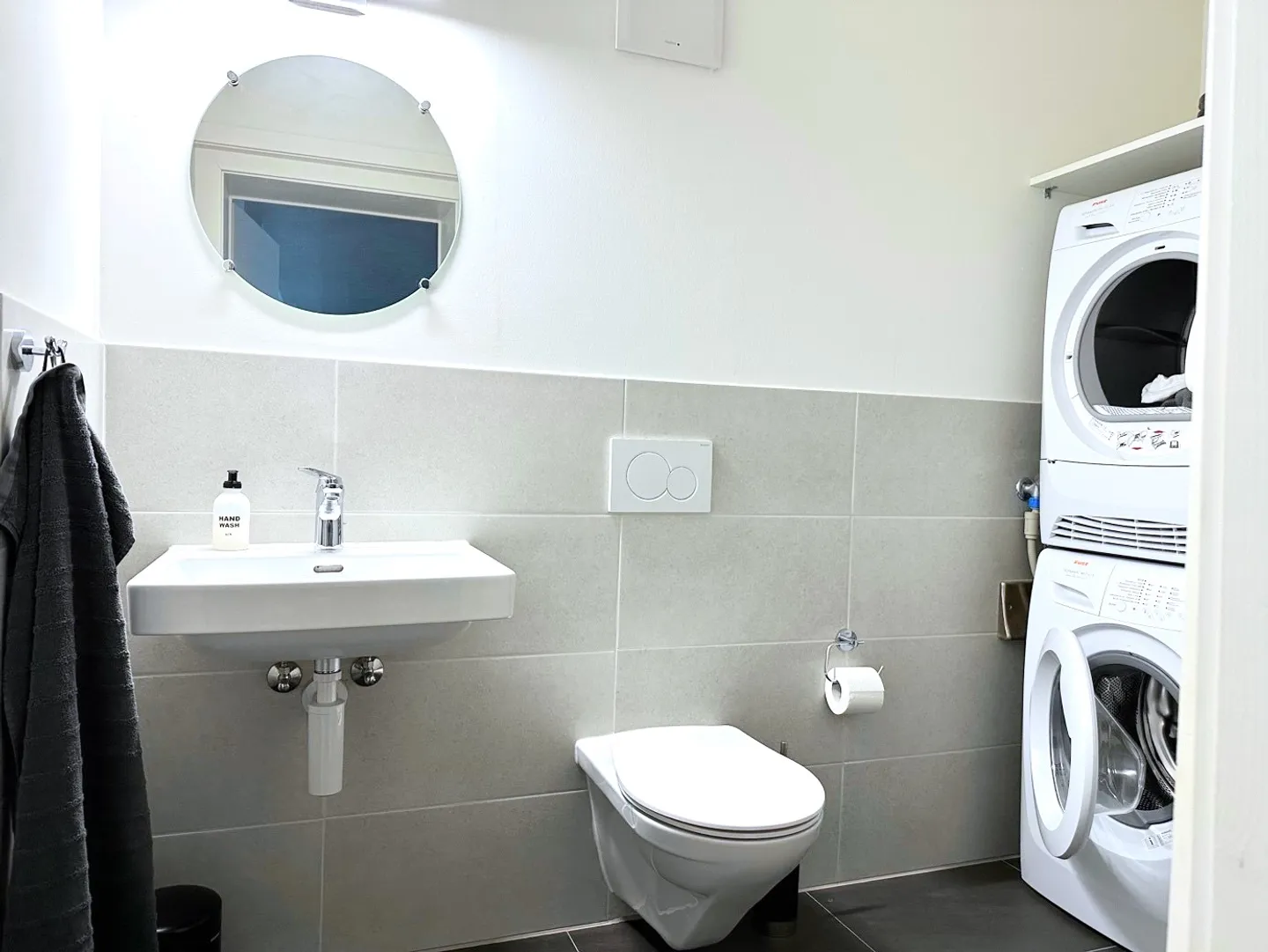 unique loft apartment - Photo 7 of 9