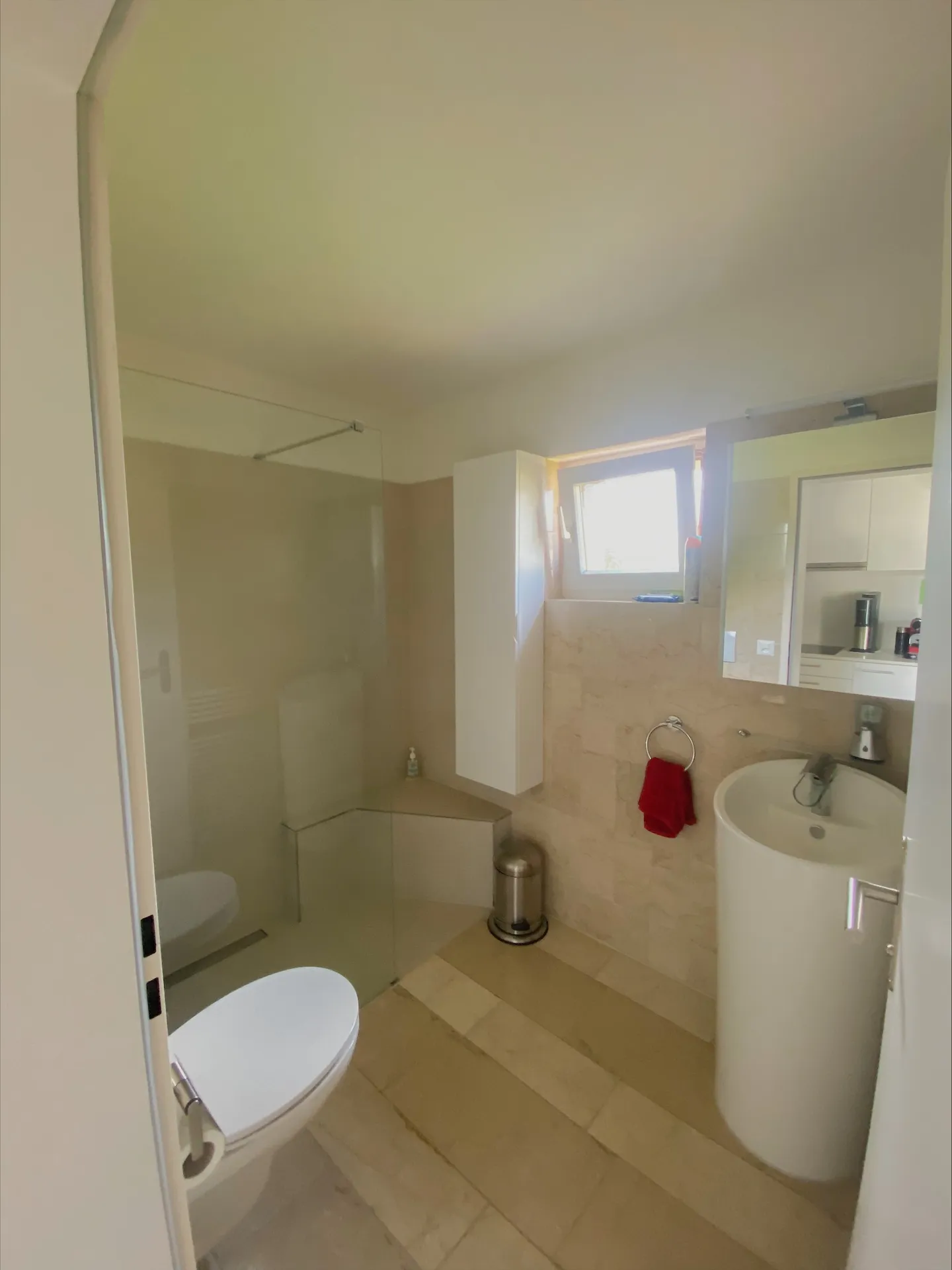 Zentrale Wohnung/Büro in Winterthur - Foto 6 von 8