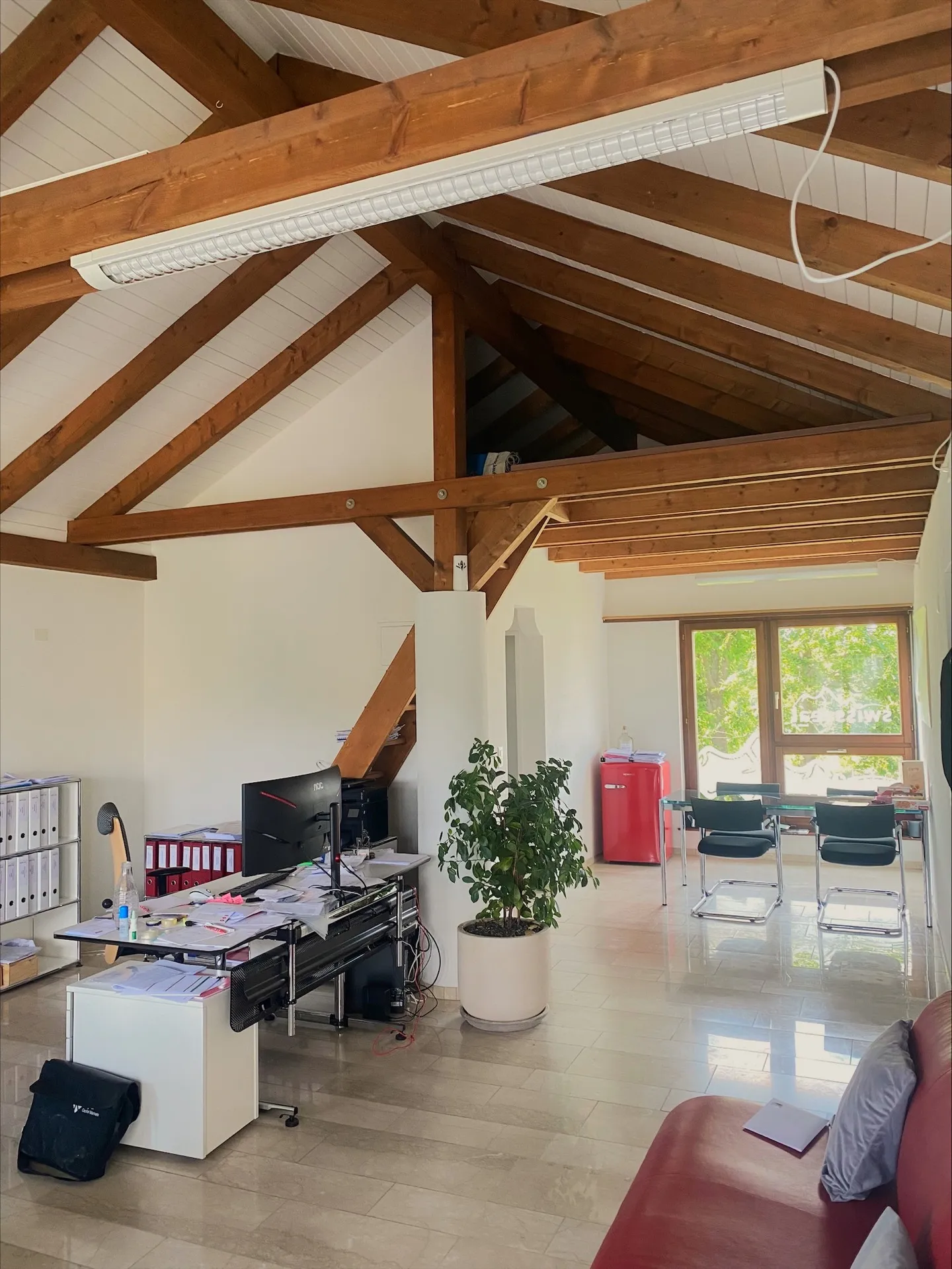 Zentrale Wohnung/Büro in Winterthur - Foto 1 von 8