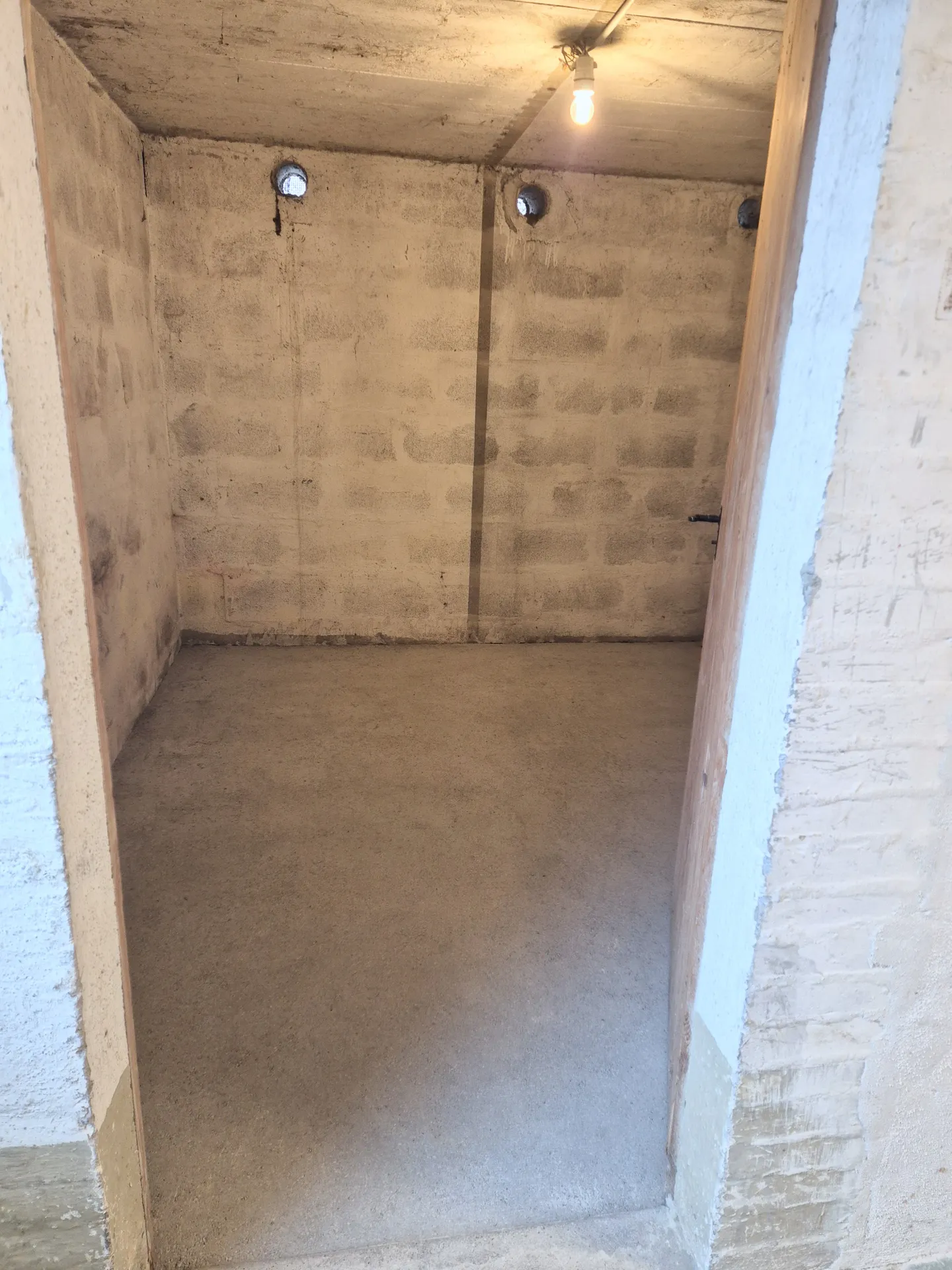 Salle de stockage n° 8 et n° 9 - Photo 4 sur 6