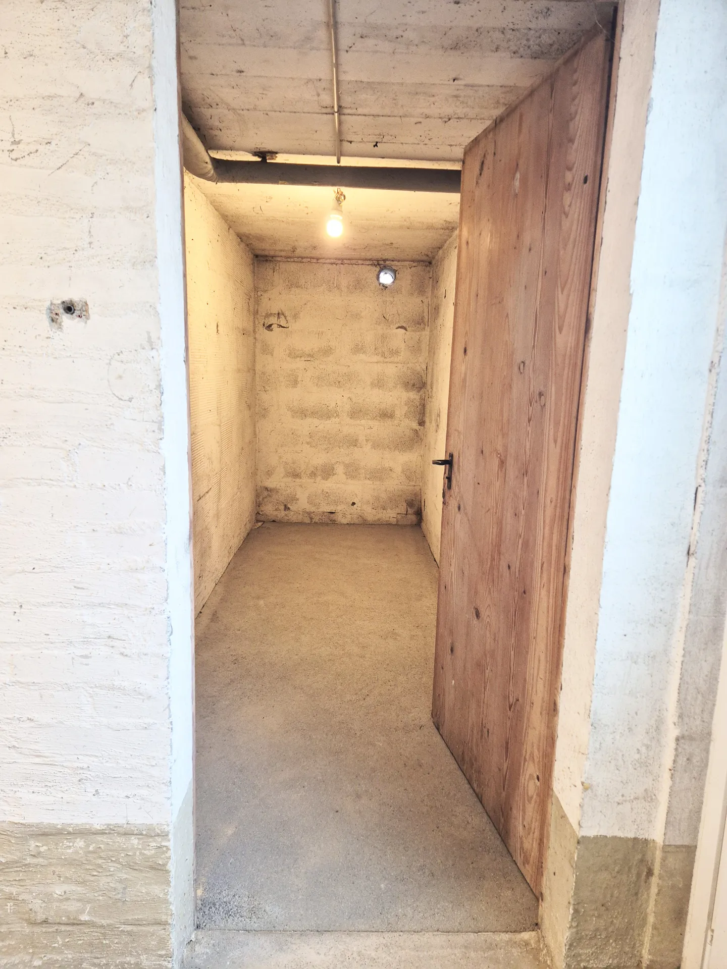 Salle de stockage n° 8 et n° 9 - Photo 1 sur 6