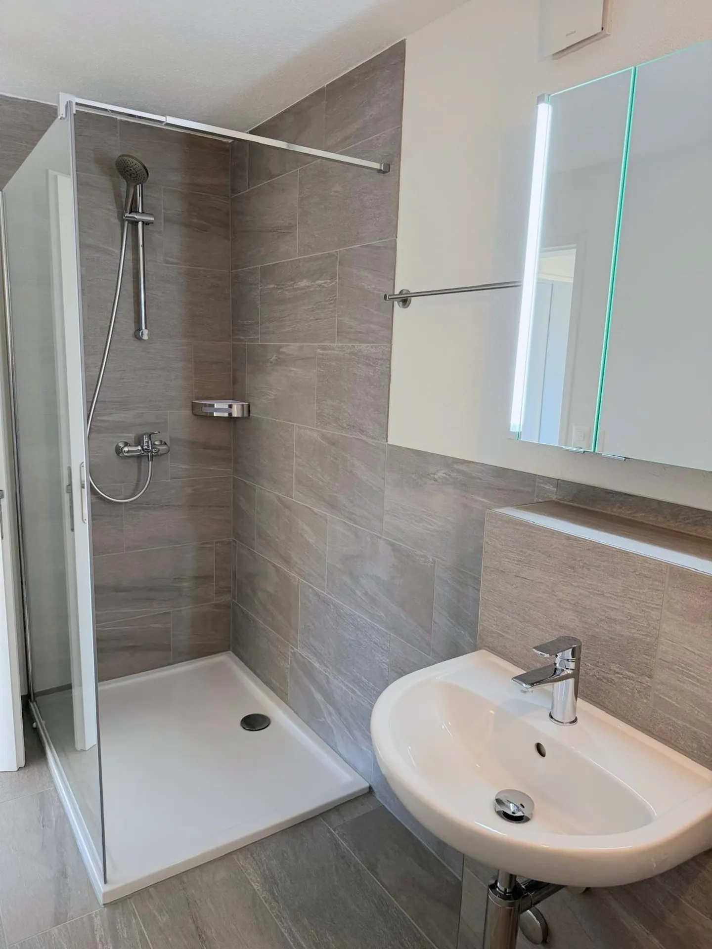 Renovierte Wohnung mit Balkon - Foto 7 von 11