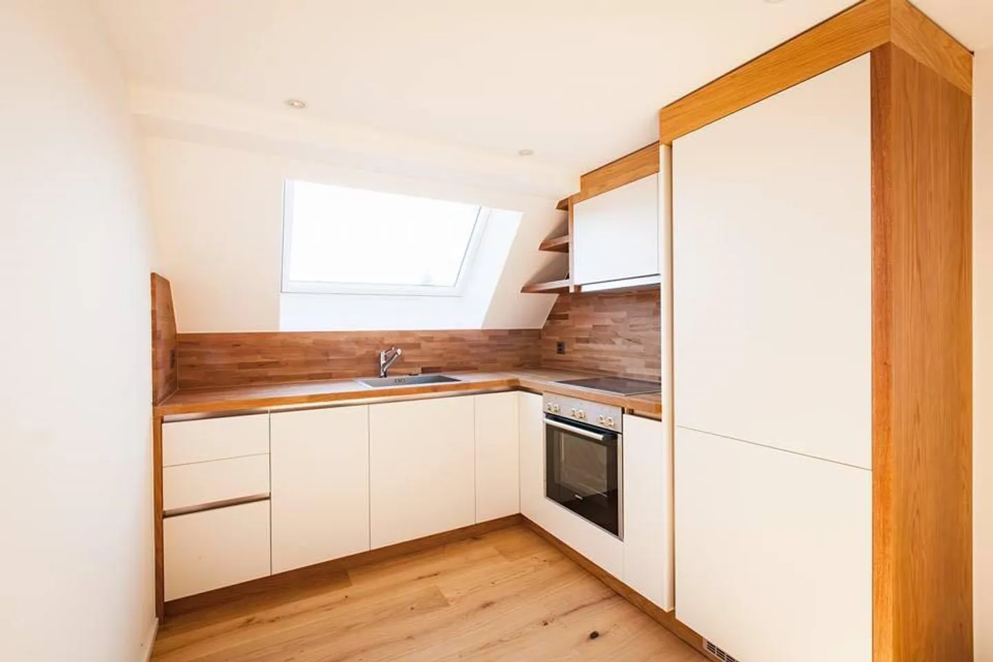 Belle appartement en attique de 3,5 pièces sur deux étages à Sitterdorf - Photo 3 sur 6
