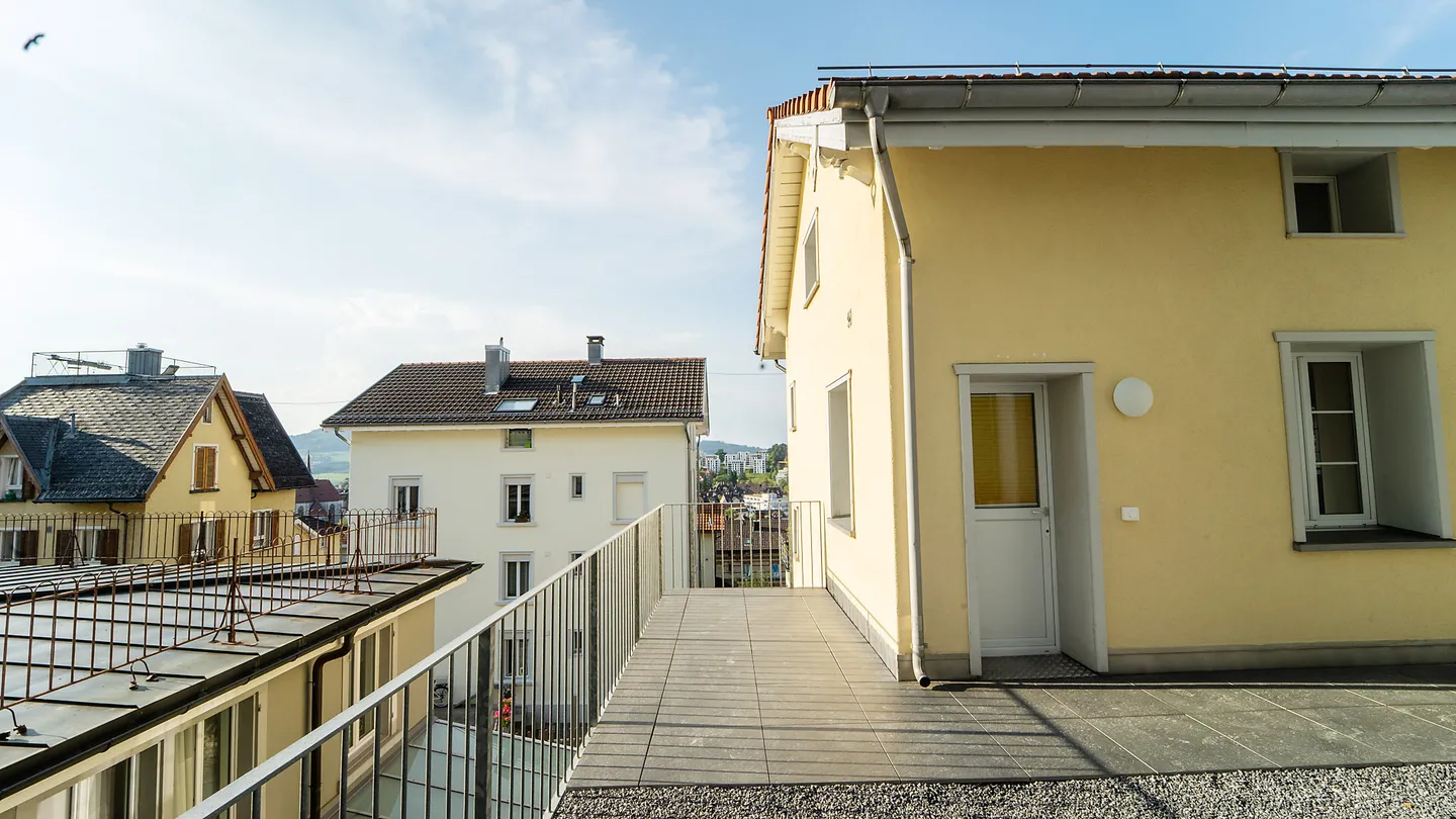 ampio appartamento loft di 110m2 in una ex falegnameria - Foto 6 di 7