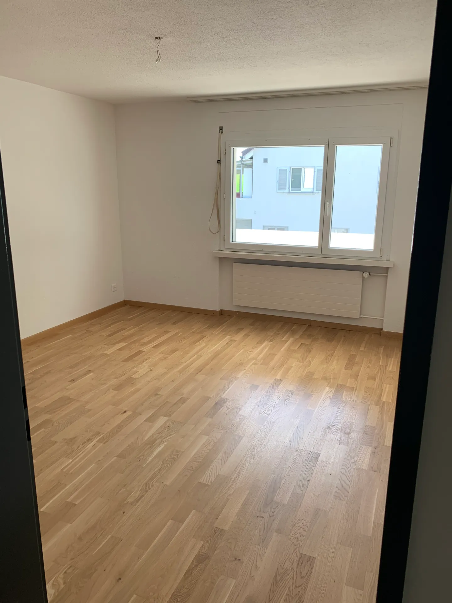 Bella appartamento di 4.5 stanze con balcone a Frasnacht - Foto 6 di 11