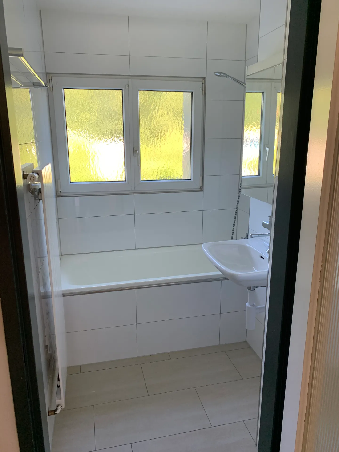 Bella appartamento di 4.5 stanze con balcone a Frasnacht - Foto 8 di 11