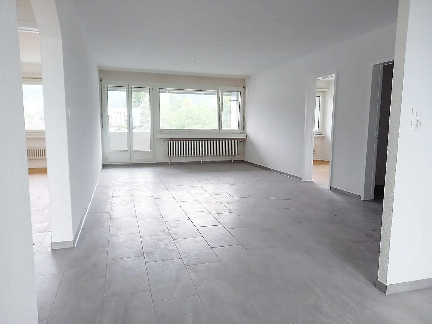 Quartier résidentiel calme avec vue sur la vallée du Rhin - Photo 1 sur 11