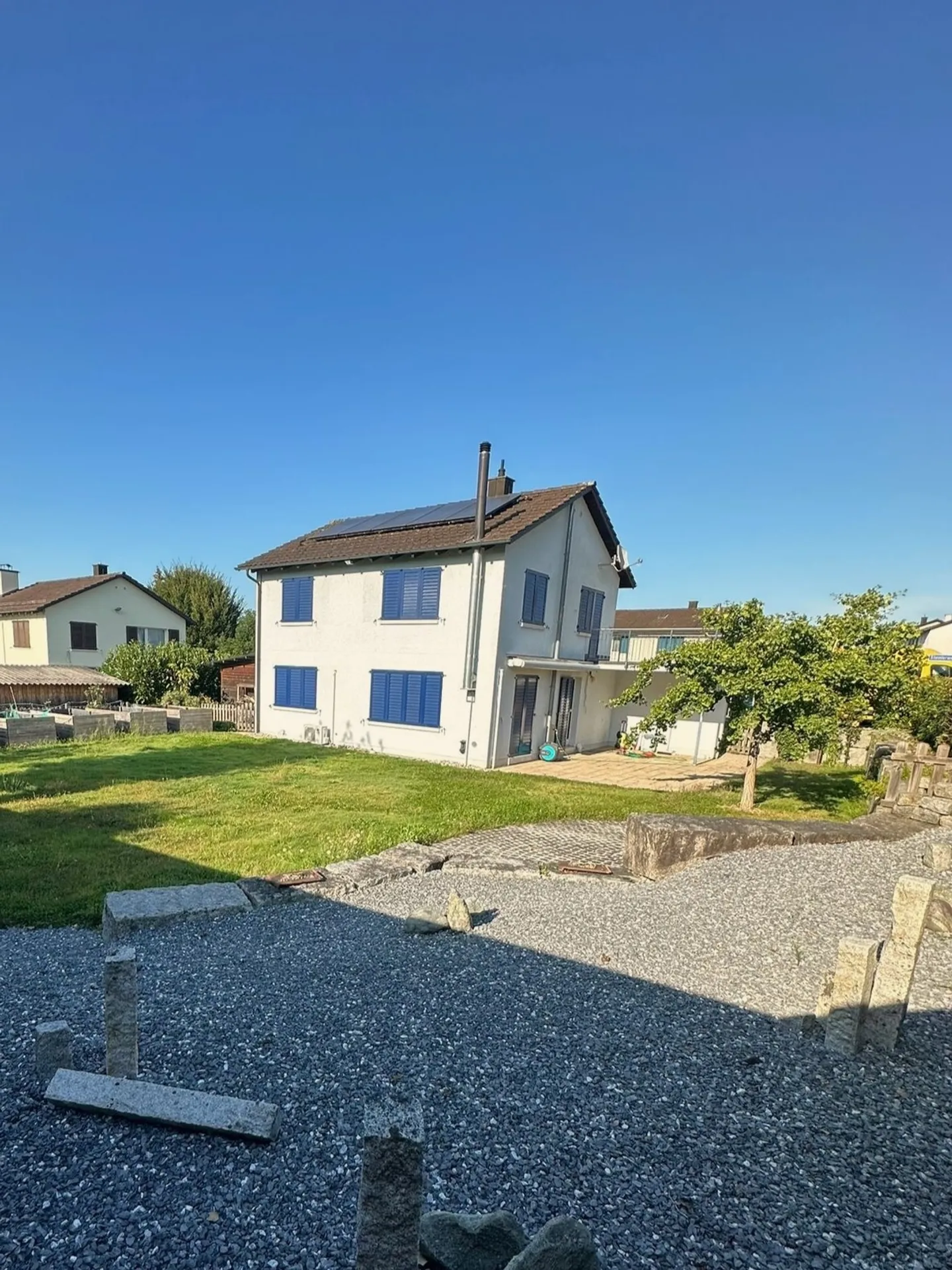 Family-friendly single-family house - Photo 2 of 13